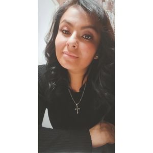 Meet your Posher, Ana